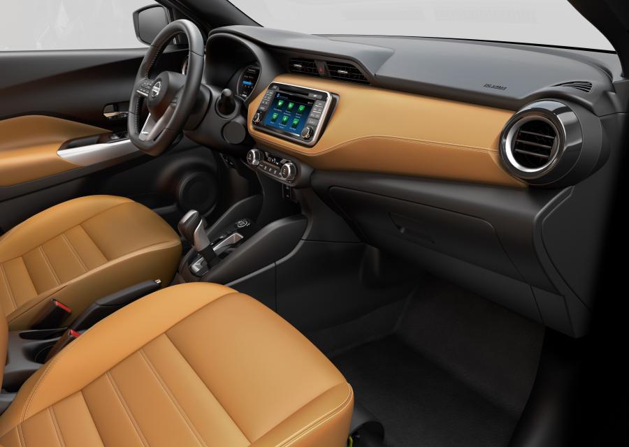 Интерьер Nissan Kicks SL 2016 года  (LA) (фото 13 из 40)